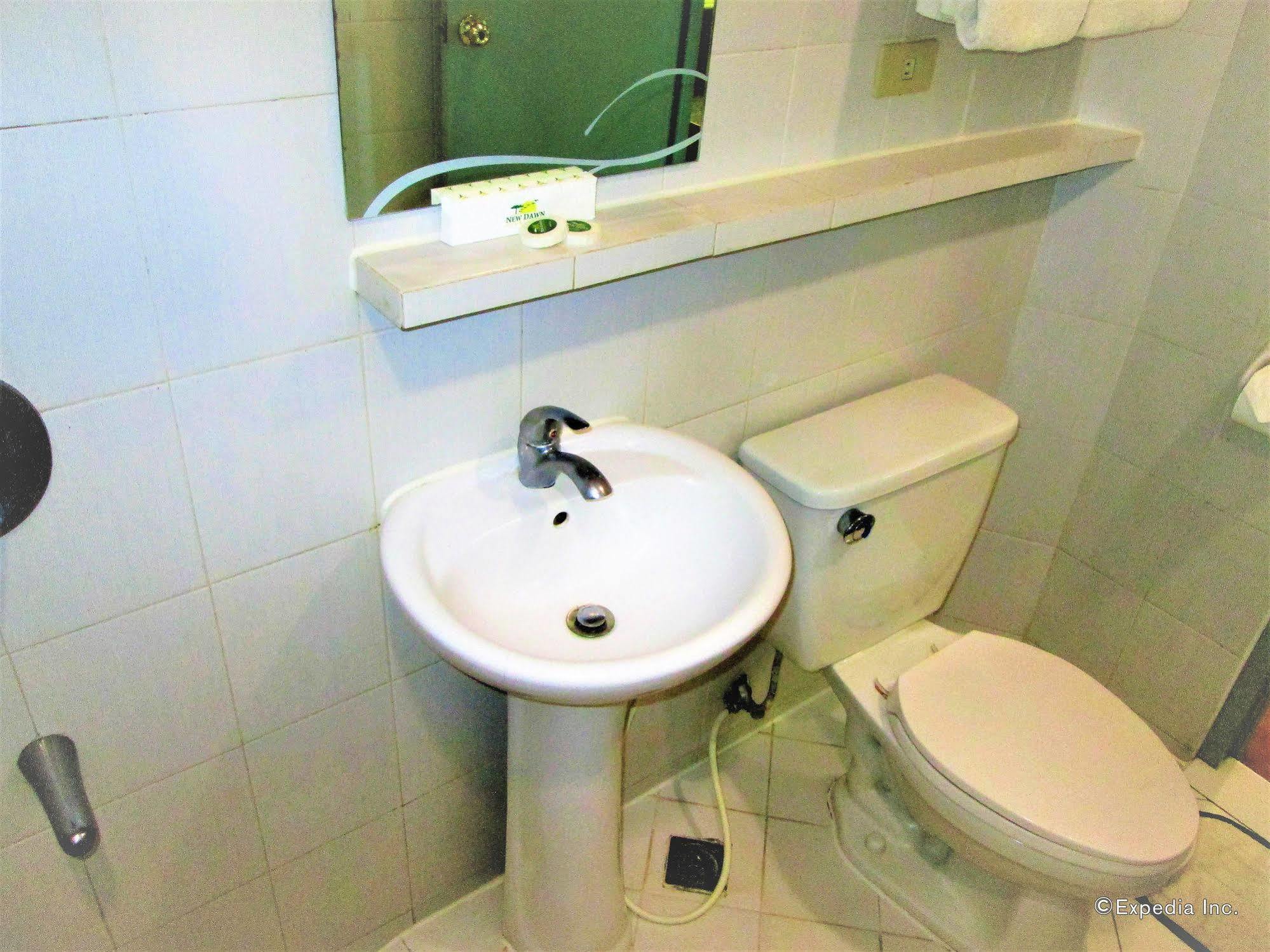 New Dawn Pensionne House Cagayan de Oro Zewnętrze zdjęcie